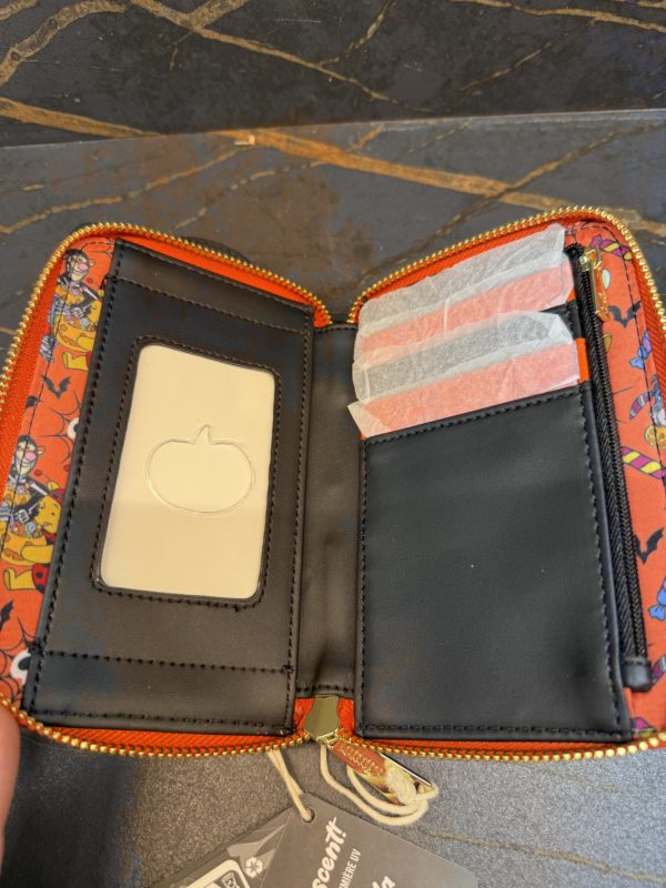 WINNIE L'OURSON - Skeleton Tigger - Portefeuille LoungeFly – Image 3