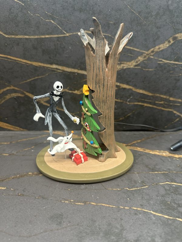 Department 56 Le Cauchemar Avant Noël Jack Découvre La Ville De Noël Figurine